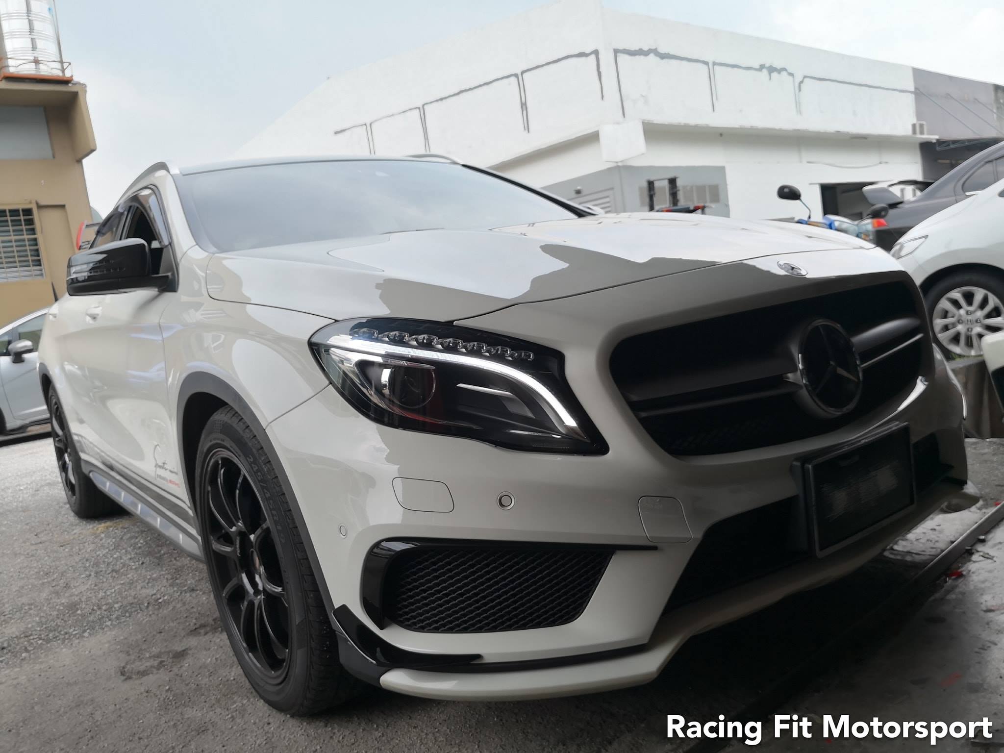 GLA X156 GLA45 BODYKIT BUMPER CONVERSION